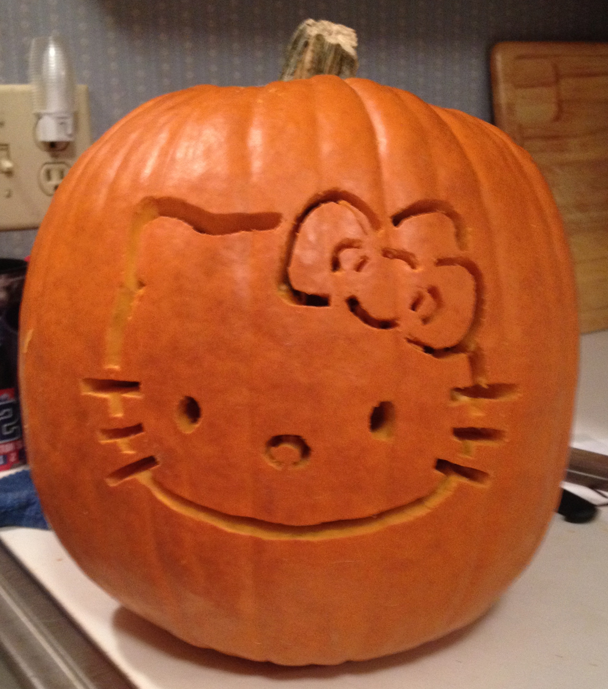 Hello Kitty Pumpkin Carving Tutorial for Jack O Lantern Printable Hello Kitty Pumpkin Stencil