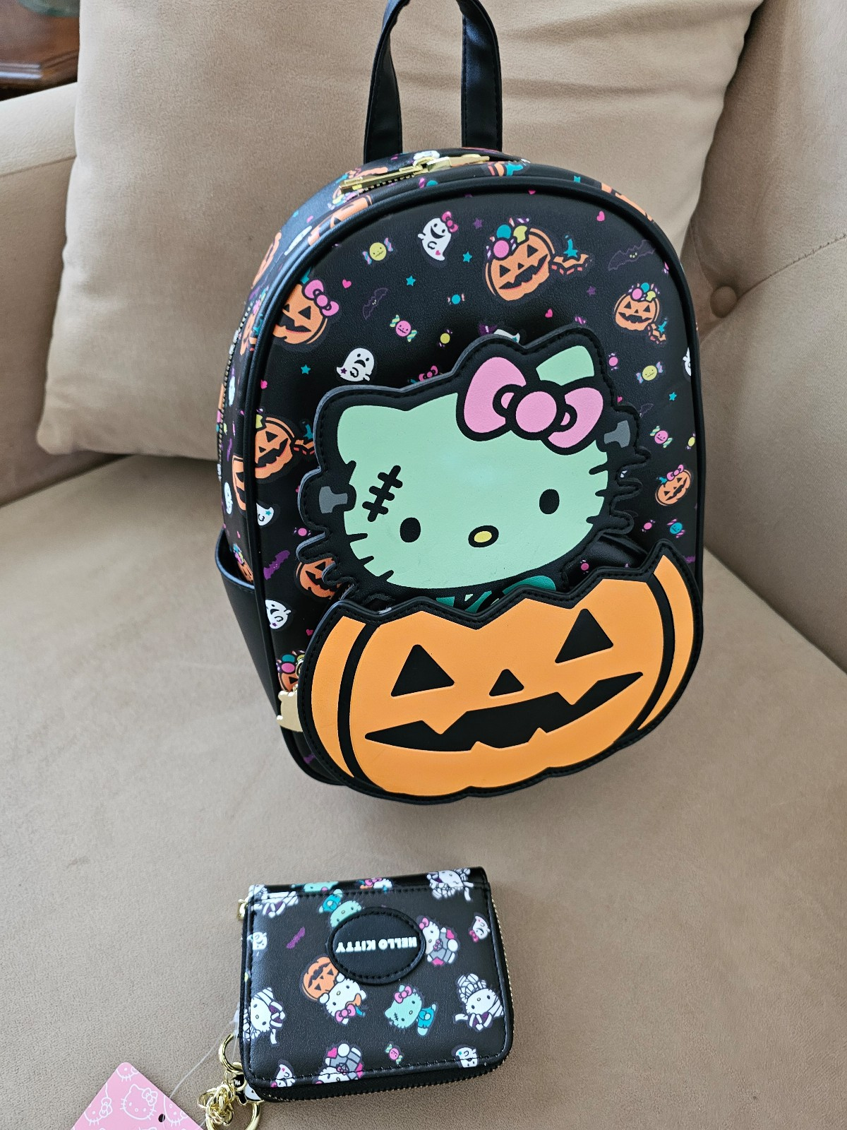 New! Her Universe Hello Kitty Zombie Pumpkin Glow-In-The-Dark within Hello Kitty Zombie Pumpkin